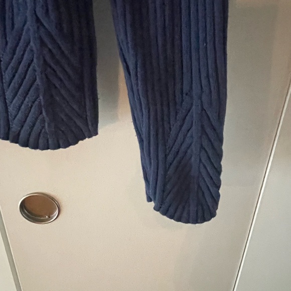 Steel blue size Medium jones New York sweater. - Picture 4 of 5